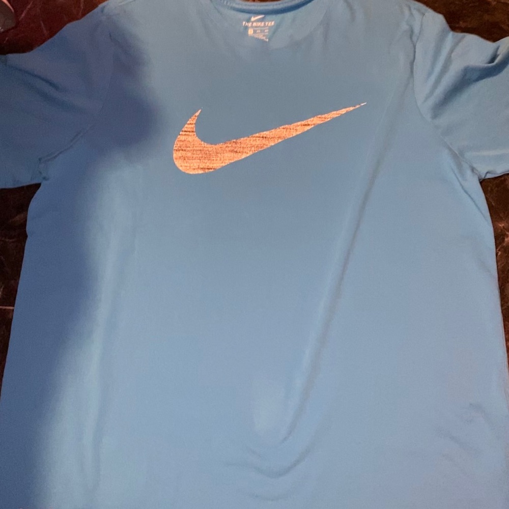 Men’s Nike Shirt